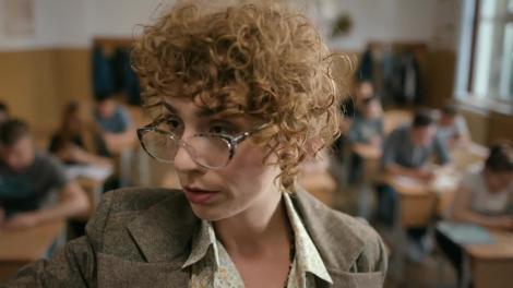 Serialul Mangalița, episodul 4. La 40 de ani, Marcel se înscrie pe ascuns la școală