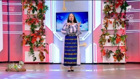 Maria Dragomiroiu a dezvăluit care este secretul părului ei lung și frumos, la „Neatza cu Răzvan și Dani”! De câte ori îl spală și cum îl îngrijește. „Toată lumea crede că îl usuc în jumătate de oră, dar…”