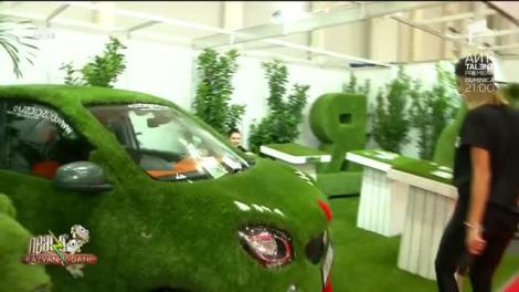 „Alo, păpușel! Te dau o tură?”. Ramona Olaru a fost spaima șoferilor la Salonul Auto București! Ce idee extraordinară i-a venit ca să se aleagă cu o mașină