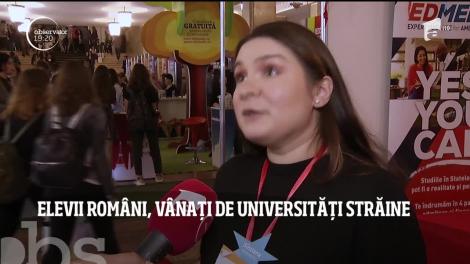 Elevii români, vânați de universități străine