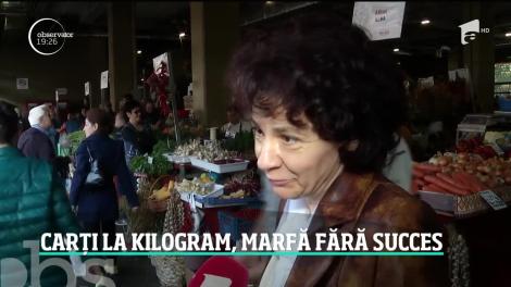 În Piața Obor şi-au găsit locul și cărțile la kilogram