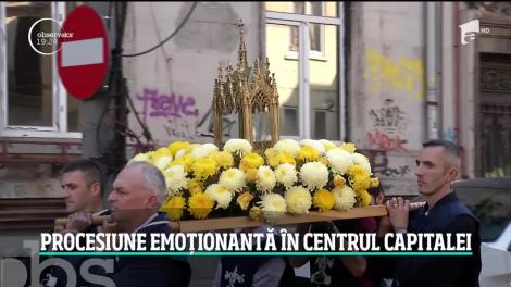 Procesiune emoționantă în centrul Capitalei. Papa Ioan Paul al II-lea a fost comemorat de credincioși