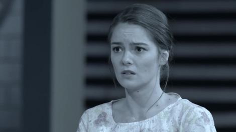 Publicitate la Antitalent. Flenor, detergentul care te scapă de orice pată, chiar și de cele de vin