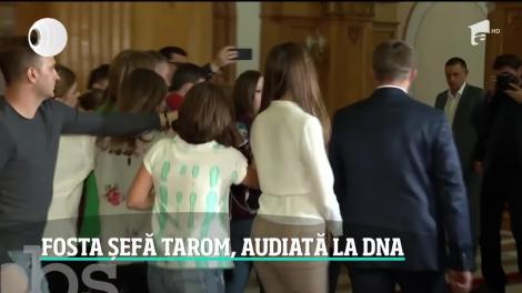 Fosta şefă TAROM a fost audiată patru ore la DNA, după ce l-a acuzat pe Răzvan Cuc că i-a cerut să ţină avioanele la sol, pentru a boicota moţiunea