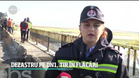 Scafandri din patru judeţe au căutat în apele Oltului un şofer care s-ar fi aruncat pentru a-şi salva viaţa dintr-un accident rutier