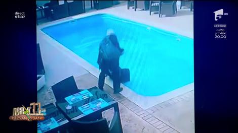 „Unchiule, n-au apucat ăștia să scoată apa”! Un inspector ANAF a căzut în piscina restaurantului din Mamaia pe care urma să-l verifice - Video