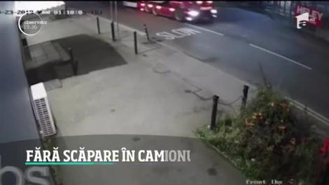 Pete de sânge, găsite pe ușa containerului frigorific. Oamenii morți în camionul din Essex au încercat să scape până-n ultima clipă