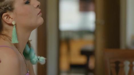 Sacrificiul, episodul 15. Relu o pălmuieşte pe Iulia, după ce se întoarce acasă! "În viaţa ta, să nu mai faci aşa ceva!"