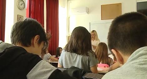 Proiect pentru profesori, blocat de orgolii. În Constanţa numărul copiilor cu probleme de comportament s-a triplat