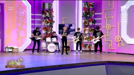 Neatza cu Răzvan și Dani. Carla Stefani și The Mindrockers cântă piesa Broken Friendship