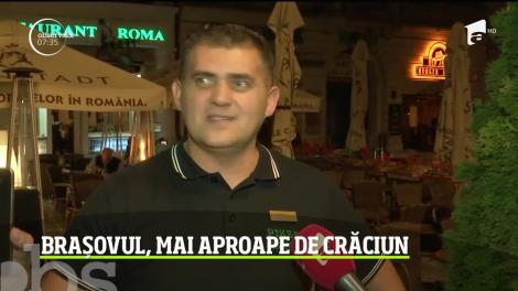 Magia sărbătorilor de iarnă începe deja să învăluie marile oraşe. Brașovul şi-a primit cu cinste un brad de poveste