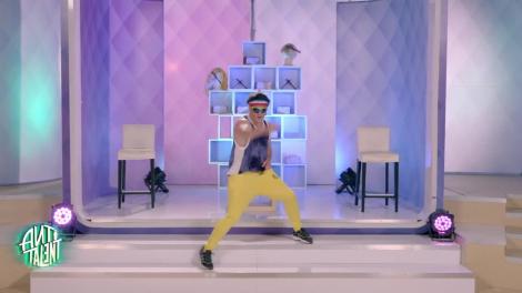 AntiTalent - rubrica Teleshoping. Vrei o femeie? Ia un pieptene "stf" şi să toarne cu bunăciuni!