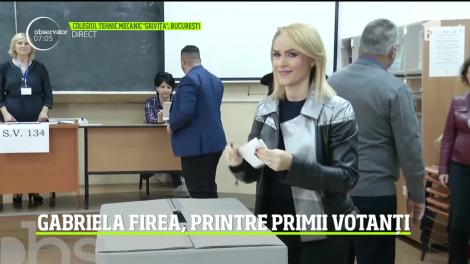 Alegeri Prezidențiale 2019. Primarul Capitalei, Gabriela Firea, a votat la Colegiul Tehnic Mecanic "Griviţa"