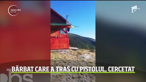 Poliţiştii din Maramureş fac anchetă, după ce un bărbat a postat pe reţelele de socializare un filmuleţ în care trage mai multe focuri de armă