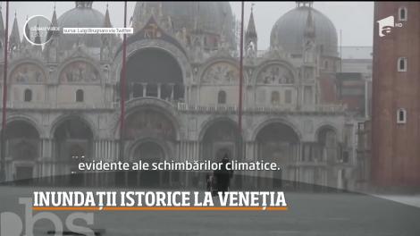 Veneţia se confruntă cu cele mai mari inundaţii din ultimii 50 de ani. Experţii se tem că monumentele istorice au suferit pagube ireparabile