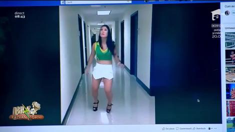 Smiley news. Face repetări cu mingea pe tocuri