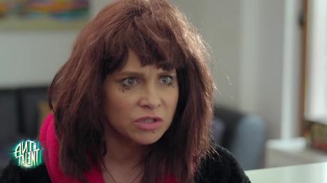 Antitalent. Neînțelegere între un agent de la compania de energie electrică și o femeie singură și însărcinată: Trebuie să vă umblu la aparat și să vă tai