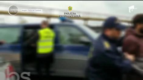 Şase migranţi algerieni, aflaţi pe o navă supravegheată de poliţiştii de frontieră din Portul Constanţa, au evadat