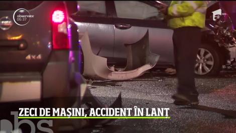 Carambol pe o autostradă din Statele Unite din cauza poleiului: 50 de maşini s-au ciocnit