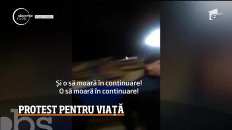 Protest pentru viață în Vâlcea! Mai mulți oameni au ieșit în stradă după ce, în mai puţin de o lună, trei oameni au murit pe trecerea de pietoni