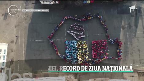 De Ziua Naţională a fost realizată cea mai mică hartă a României. Dimensiunea ei este de 65 de mii de ori mai mică decât un milimetru