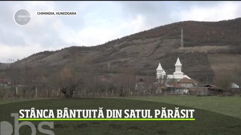 Stânca bântuită din satul părăsit. Zonă este încărcată de mister și se află în județul Hunedoara