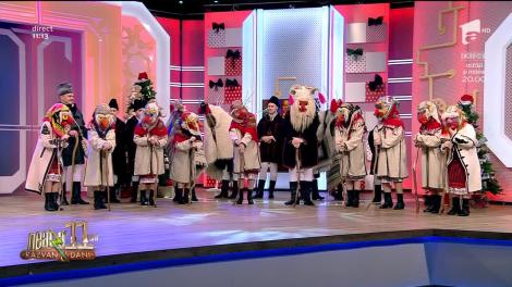 Ansamblul Folcloric "Codrii Neamţului" a fost invitat în platoul de la Neatza cu Răzvan şi Dani