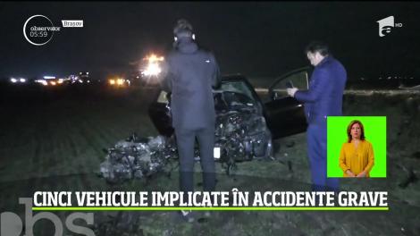 Accident în lanţ, în judeţul Braşov. Trei oameni au fost răniţi şi au ajuns la spital, după ce un autoturism a lovit o dubă