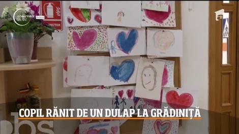 Copil de cinci ani STRIVIT de dulap la grădiniță. Minorul se pregătea să plece acasă...
