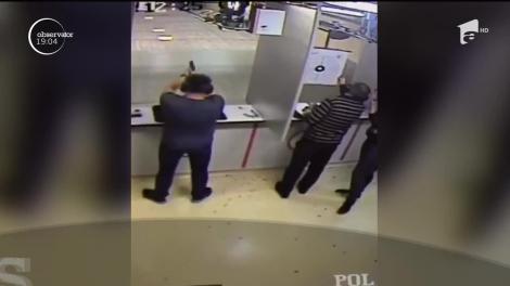 Imagini şocante cu momentul în care un bărbat se împuşcă într-un poligon din Constanţa