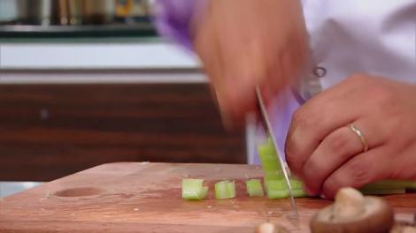 Chef Cătălin Scărlătescu: "Mi-ar fi plăcut ca bunica mea să trăiască şi să-i iau un papa mobil şi să o plimb peste tot"