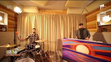 Neatza cu Răzvan și Dani. Supermarket cântă melodia Moșul cel mai bun