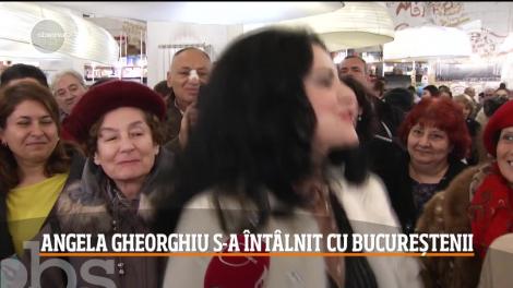 Angela Gheorghiu a organizat o sesiune de autografe, odată cu lansarea albumului Plaisir d Amour
