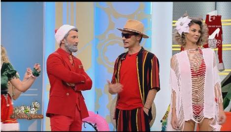 Crăciun de lux în costum de baie, la Neatza cu Răzvan și Dani: Cine mai mănâncă cozonac acum?! Prințesei mele îi place la cald