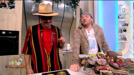 Cătălin Oprișan, cu ochelari de vedere, la „Neatza cu Răzvan și Dani”. L-a găsit pe Moș Nicolae, fiul lui Moș Crăciun! „E născut în 1937, în România”. Râzi cu lacrimi! - VIDEO