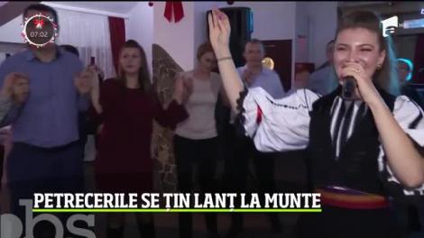 Petrecerile se ţin lanţ în restaurantele de la munte