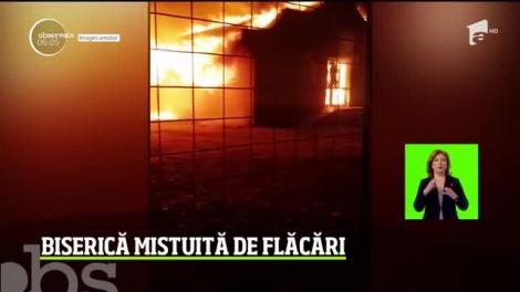 O biserica din Alba s-a facut scrum. Soba nesupravegheată a fost cauza tragediei