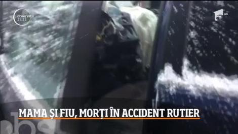 Mamă și fiu, morți în accident rutier. Șofer ucigaș a efectuat o depăşire riscantă şi s-au izbit frontal