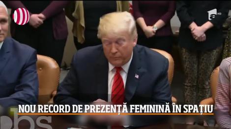 O astronaută americană a intrat în istorie, după ce a stabilit un record! Ea a devenit femeia care a stat cel mai mult în spaţiu, fără să revină pe Pământ