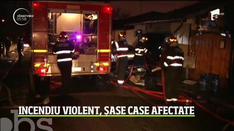 Incendiu violent în cartierul Pantelimon din Capitală! Şase case s-au făcut scrum, iar o femeie de 60 de ani a fost grav rănită