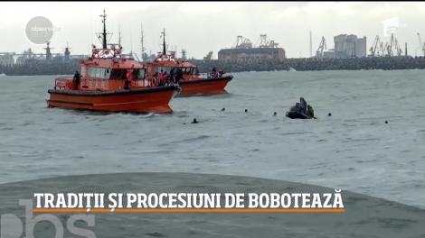 O femeie din Iaşi a fost călcată în picioare după slujba de Bobotează, de credincioşii care s-au înghesuit să ia acasă ramuri de brad