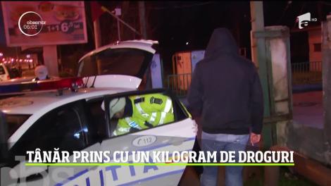 Tânăr prins cu un kilogram de droguri