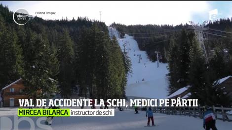 Odată cu încălzirea vremii, au apărut şi accidentele pe pârtii. În Poiana Braşov, o staţiune aglomerată în sezonul de iarnă, salvatorii nu au avut timp să respire