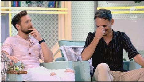 Neatza cu Răzvan și Dani. Dani Oțil și-a cerut iubita în căsătorie!: Am dat un camion de bani pe bijuterie. Toată lumea mă felicită. Zici că am luat un exament