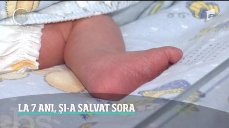 Un copil de şapte ani şi-a salvat sora abia născută. A sunat la 112