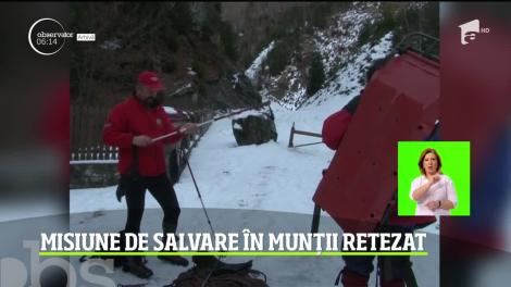 Misiune de salvare în Munții Retezat. Bărbatul a rămas blocat pe gheaţă, în apropierea vârfului Retezat