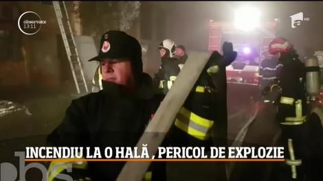 Pericol de explozie la o hală industrială aflată în apropierea unei uzine de armament din Braşov