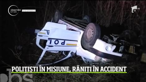 Polițiști în misiune, răniți într-un accident auto pe o șosea din Satu Mare