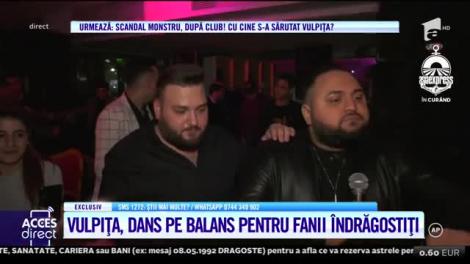 Veronica a făcut senzaţie în club! Vulpiţa, dans pe balans pentru fanii îndrăgostiţi!