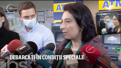 Românii care s-au întors din China, în carantină timp de două săptămâni. Oamenii spun că sunt sănătoși tun: ”Ne-au ținut în siguranță!”